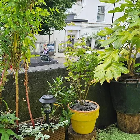 Nice Apartment In Barnes London Exterior photo