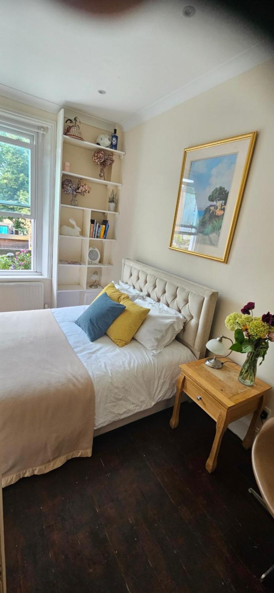 Apartment In Barnes