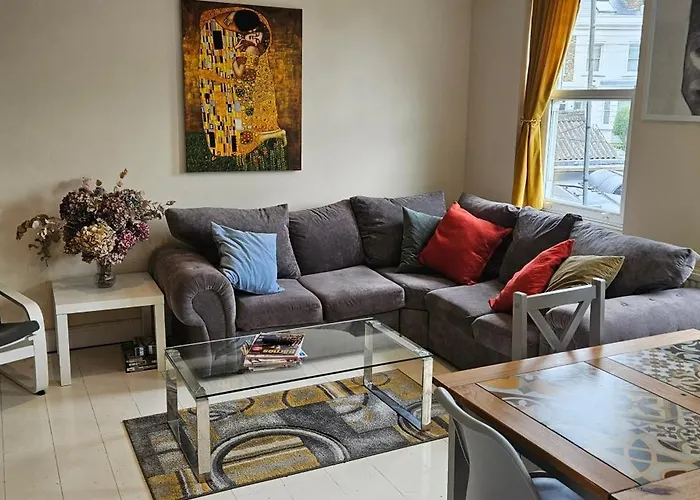 Nice Apartment In Barnes
